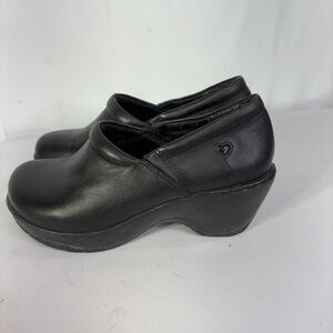 🫐 Nurse Mates Bryar leather upper slip on pillow top comfort loafers